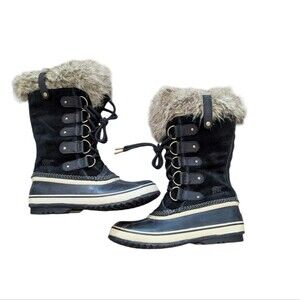 Sorel Joan of Arctic waterproof winter snow boots size 8